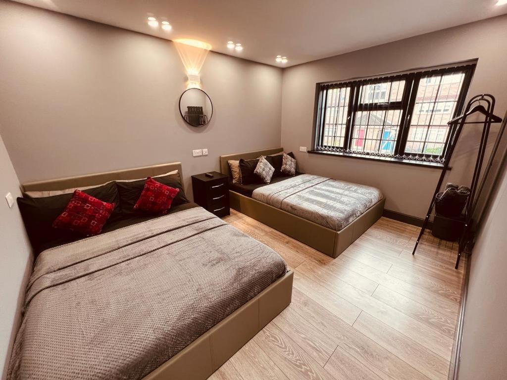 Urban Escape *4 Bedroom House* With Free Parking Birmingham Zewnętrze zdjęcie